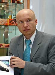 Николас Коро
